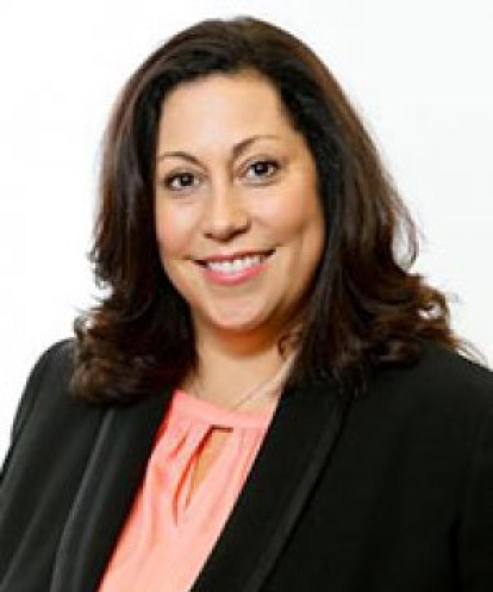 Lorie Rios heashot